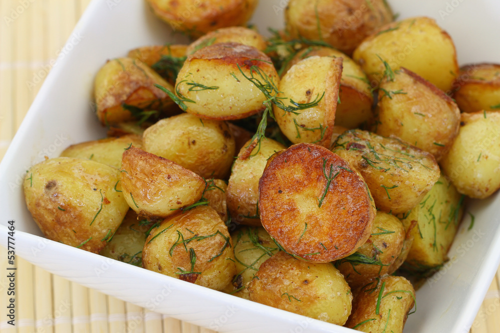 Roasted new potatoes with fresh dill Roasted new potatoes with fresh dill
