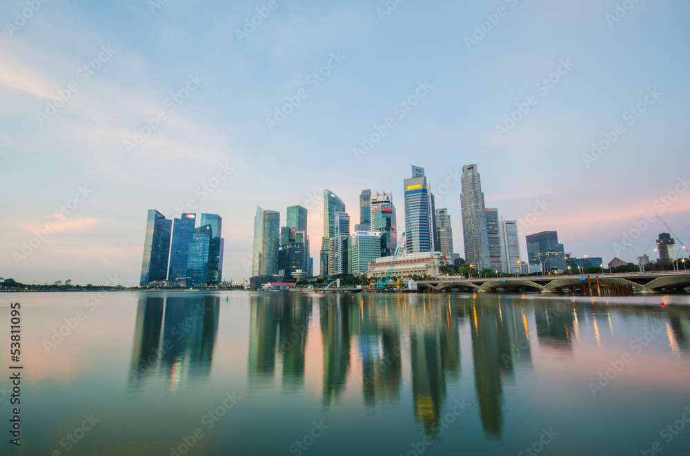 Fototapeta premium Singapore city skyline view of business district