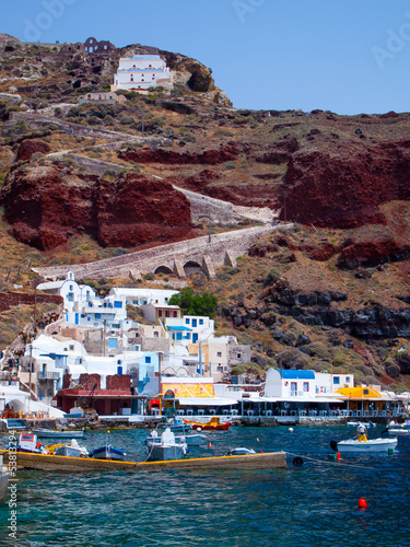 Ammoudi Bay Oia Santorini © Ian Woolcock