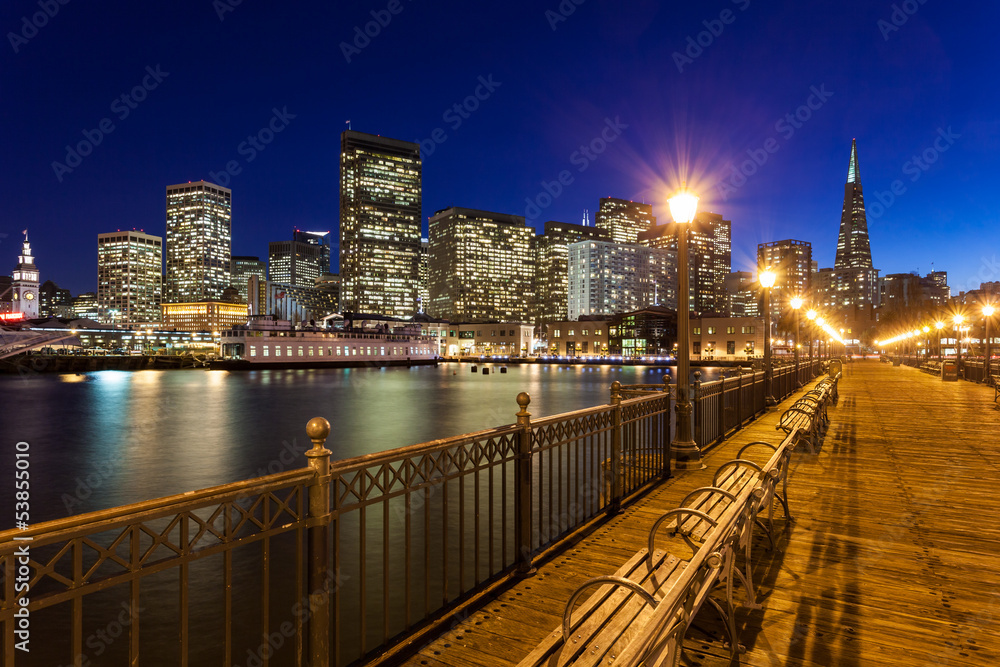 Fototapeta premium San Francisco z Pier Seven