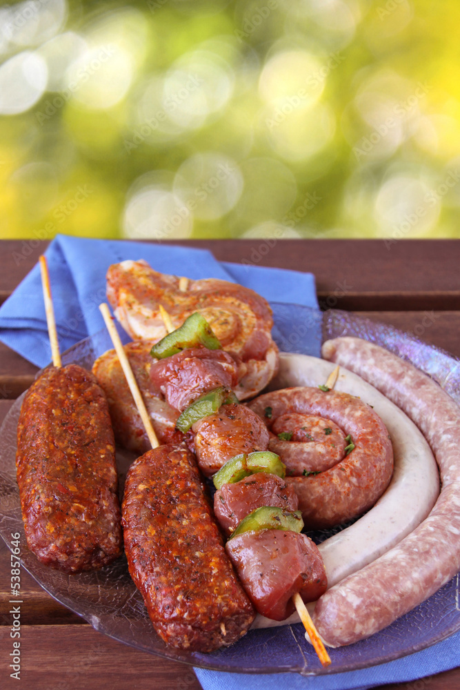 schaschlik, grillwürste, hackspiesse und bauchspeck schaschlik, grillwürste, hackspiesse und bauchspeck