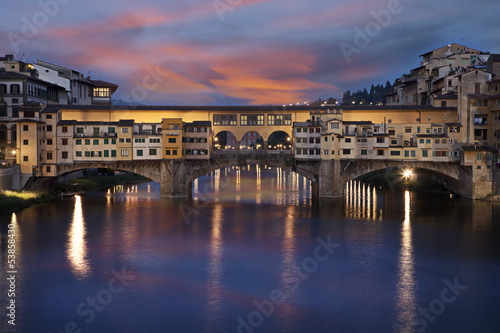 Ponte Vecchio stone bridge in Florence, Italy © Alexey Kuznetsov