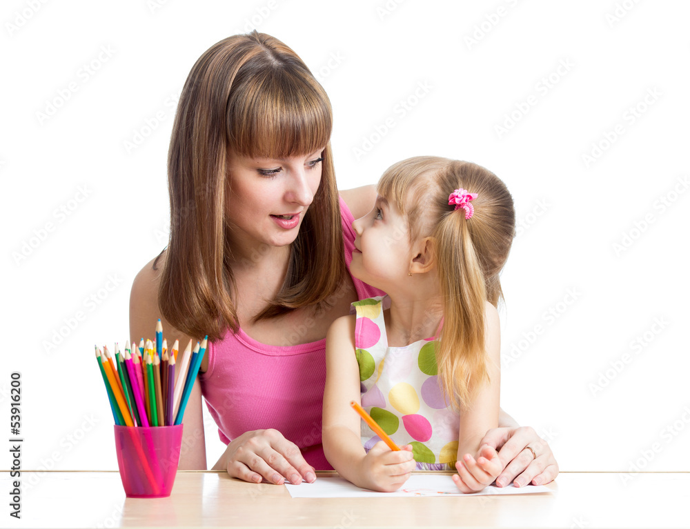 mother and daughter draw together mother and daughter draw together