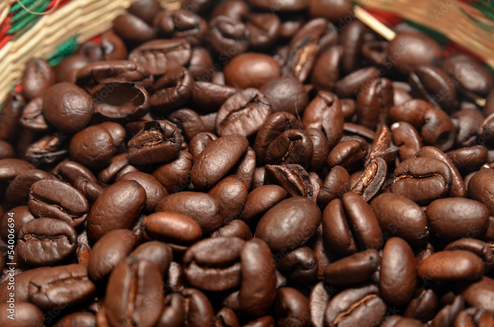 Obraz premium Roasted black coffee bean