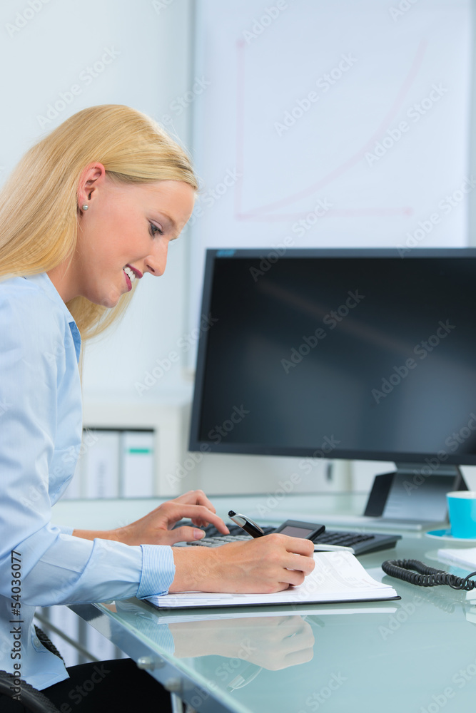 angestellte bei der planung