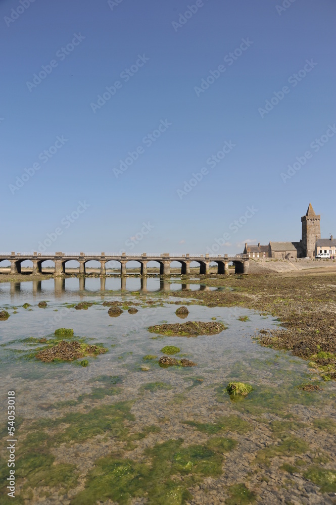 Le Village de Portbail, son pont, l'église Notre Dame 2