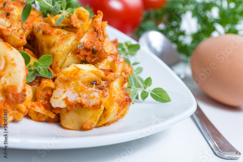 oven-baked tortellini