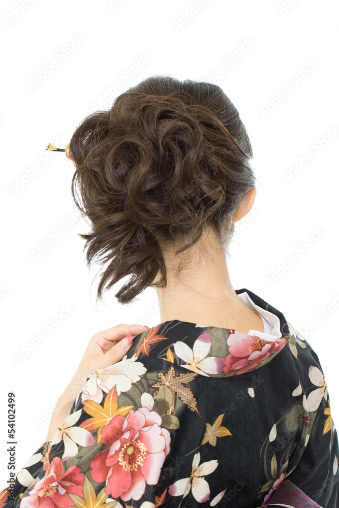 Fototapeta premium Beautiful japanese kimono woman isolated on white background