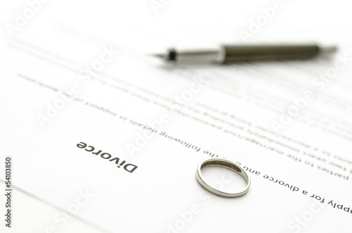 Wallpaper Mural Divorce concept Torontodigital.ca