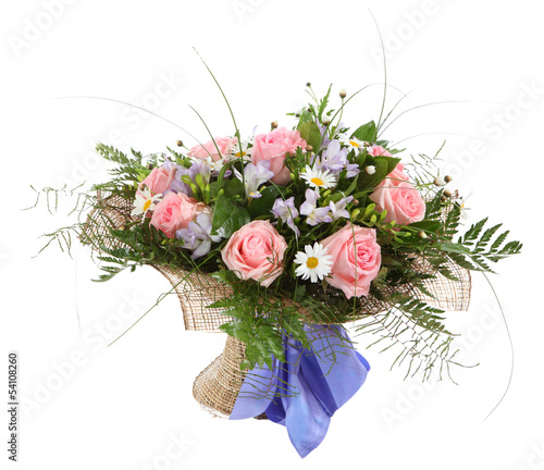 Fototapeta Naklejka Na Ścianę i Meble -  Floral composition, bouquet of white daisies and pink roses. Flo