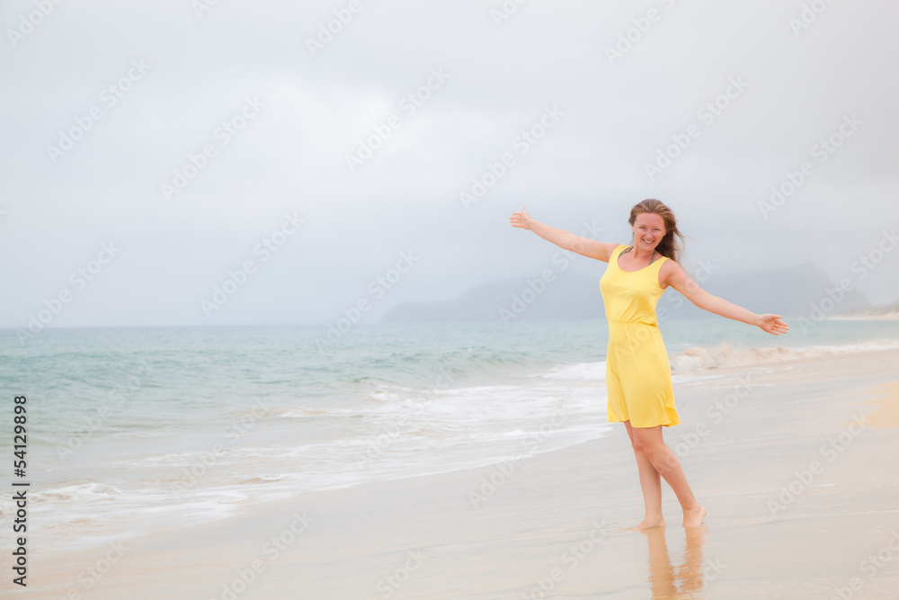 frau am strand frau am strand