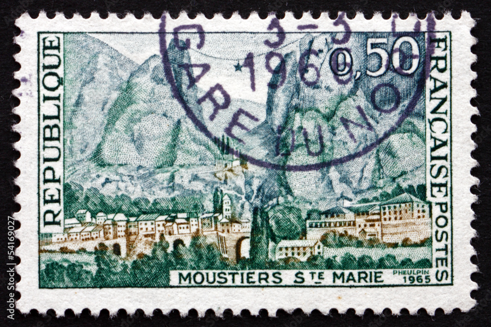 Postage stamp France 1965 Moustiers-Sainte-Marie, Provence