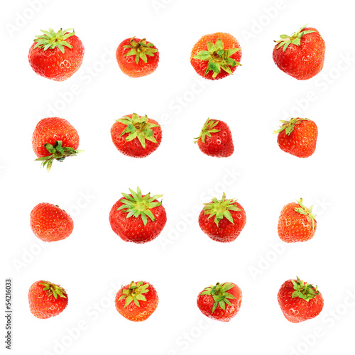Fototapeta Naklejka Na Ścianę i Meble -  Single red strawberries isolated