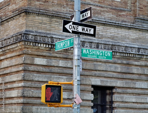 Fényképezés Washington square -  Thompson Street. One way.