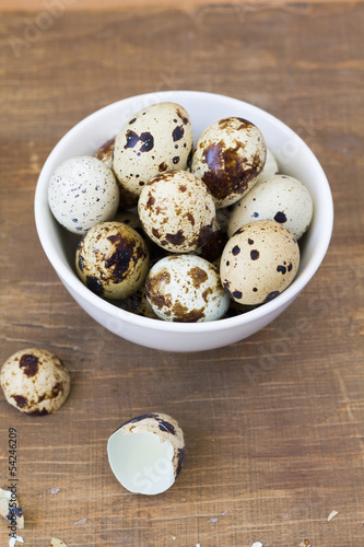 Quail eggs in a bowl