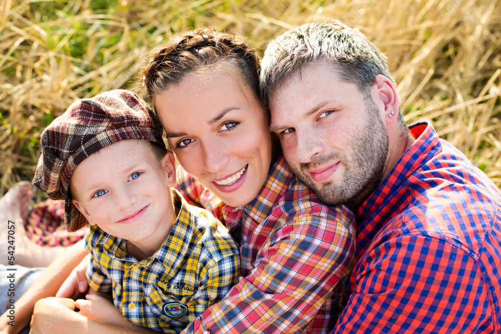 Fototapeta premium Happy family on nature