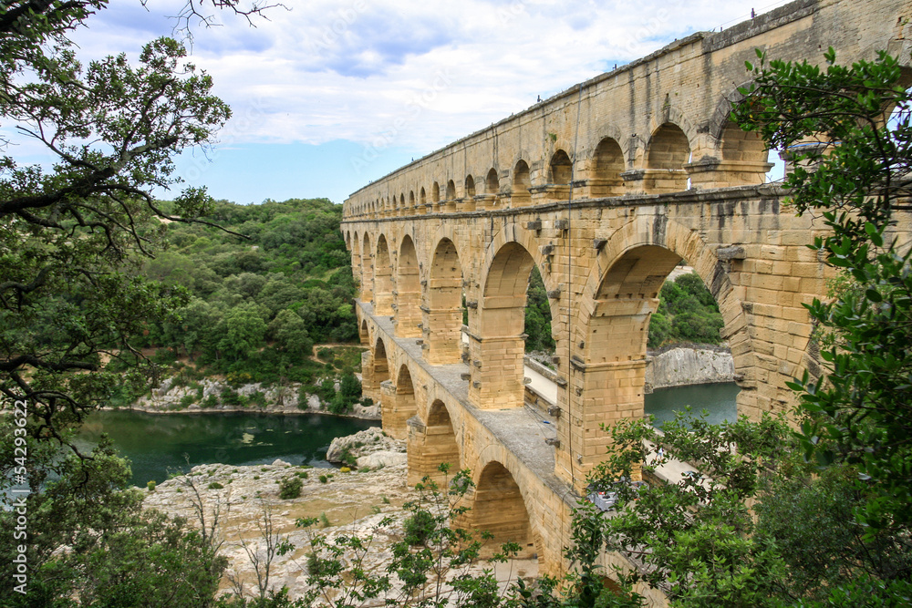 Pont du Gard, old water line of the Romans