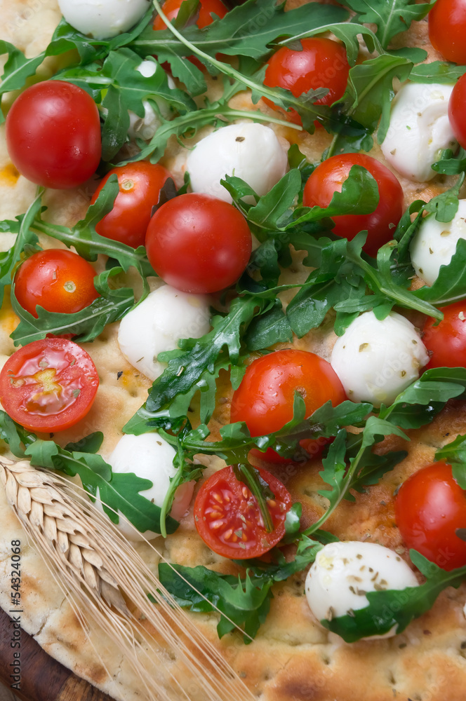 Focaccia rucola pomodorini Focaccia rucola pomodorini