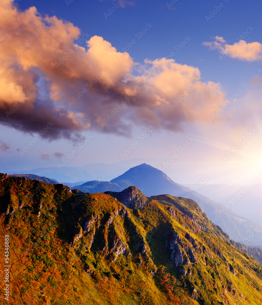 Fototapeta premium Morning light in the mountains