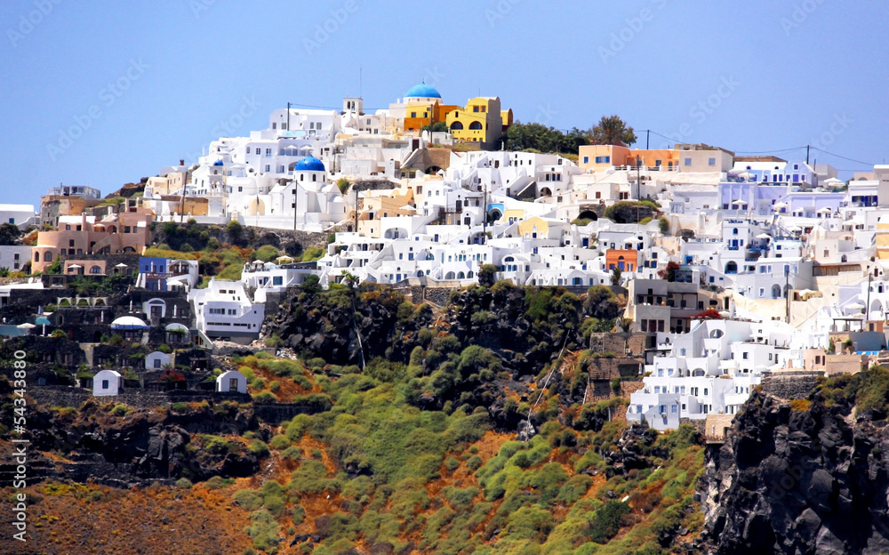 Santorin, île des Cyclades en Grèce Stock Photo | Adobe Stock