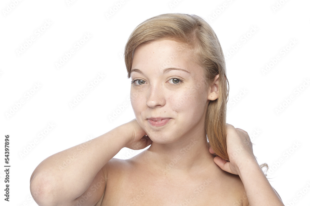 Junge Frau - Portrait mir Händen im Nacken