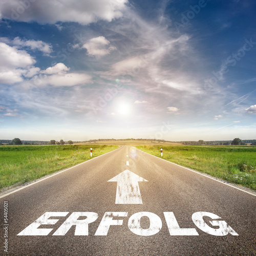 Wallpaper Mural Strasse mit dem Wort Erfolg Torontodigital.ca