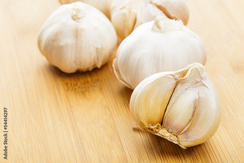 Garlic on table Garlic on table