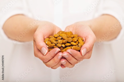 Crunchy Almonds for Your Snack