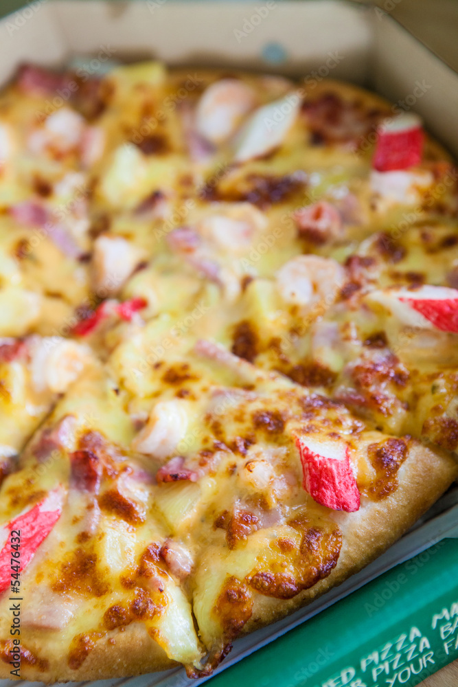 Grilled Shrimp and Roasted Pepper Pizza Grilled Shrimp and Roasted Pepper Pizza