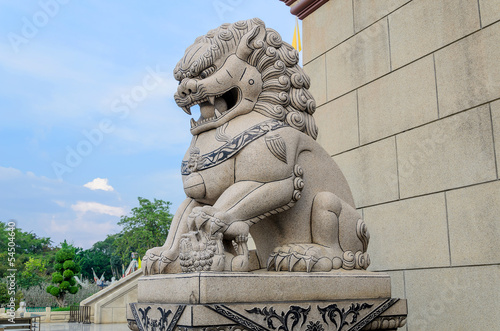 Chinese style lion sculpture