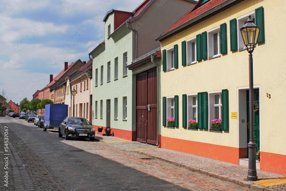 Fototapeta premium Beelitz, Deutschland - Sanierte Häuserzeile