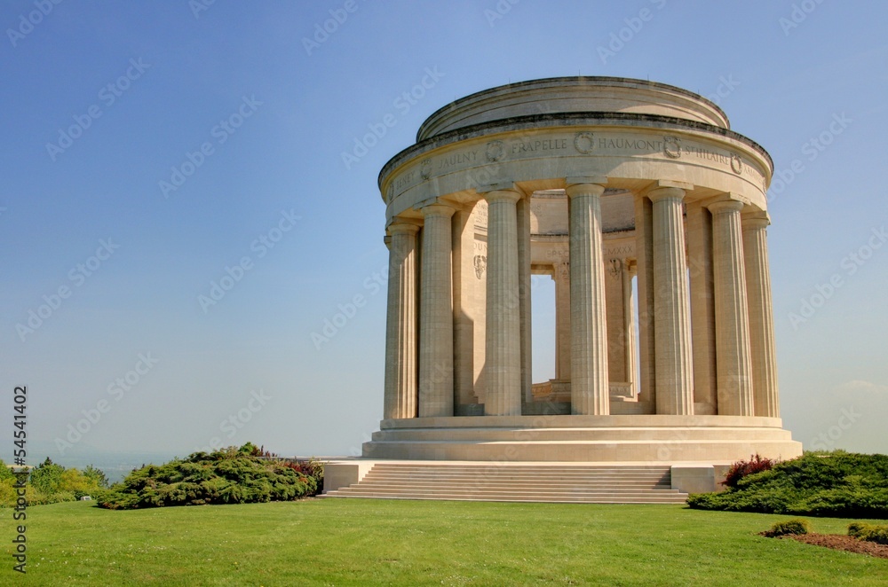 monument en souvenir de la guerre