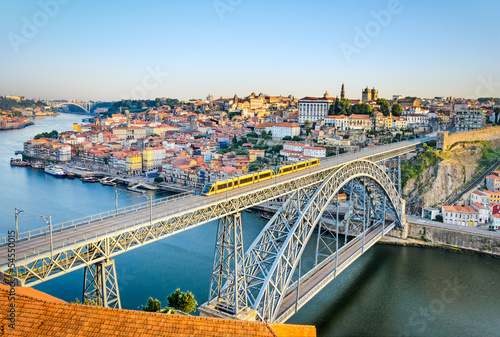 Porto z mostu Dom Luiz, Portugalia