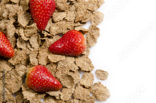 Bran flakes and strawberries 1