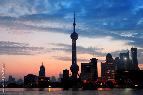 Shanghai morning silhouette © rabbit75_fot