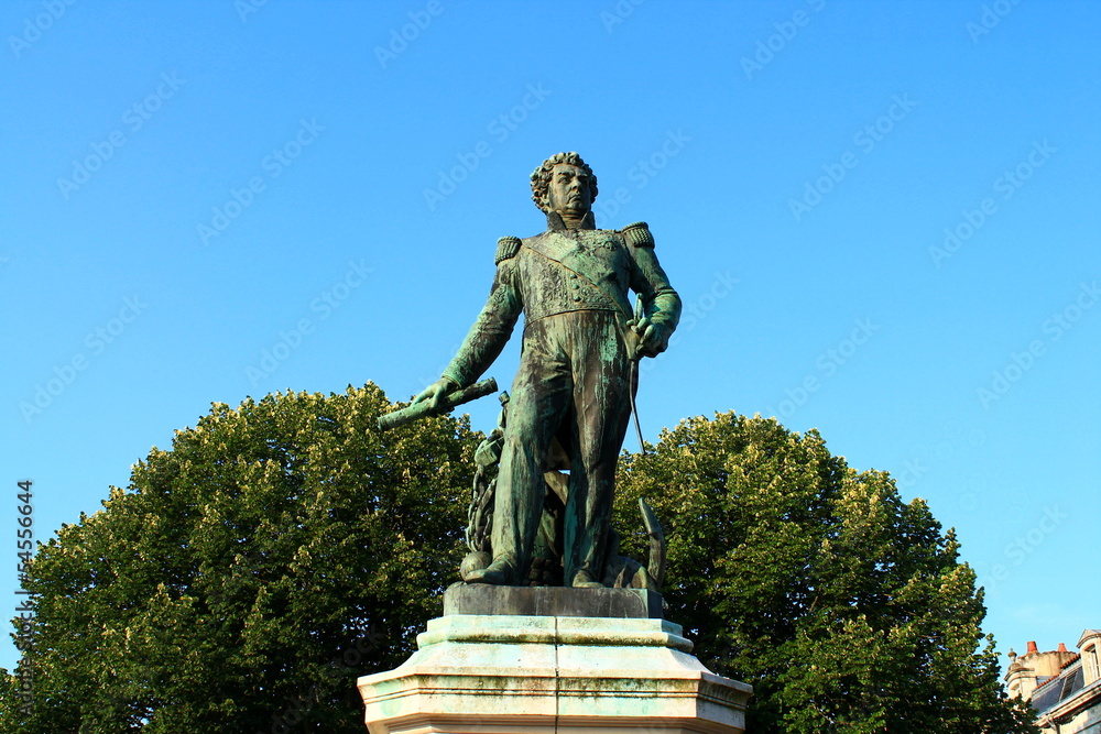 Statue de l'Amiral Duperré