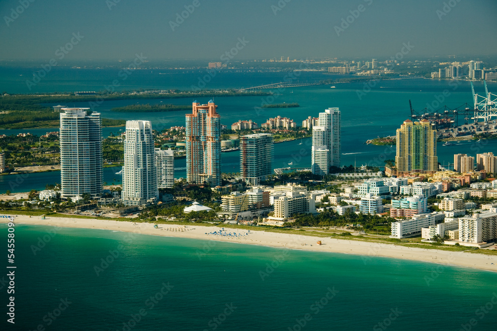 Obraz premium Miami beach and waterfront