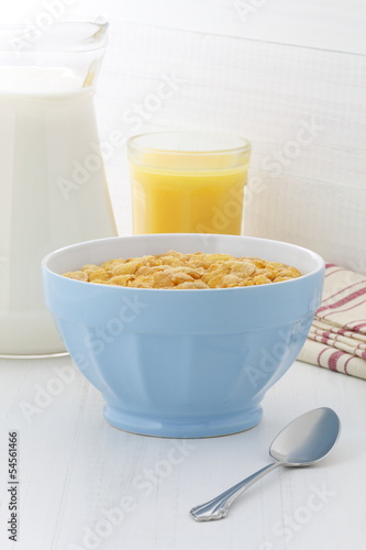 delicious corn flakes breakfast