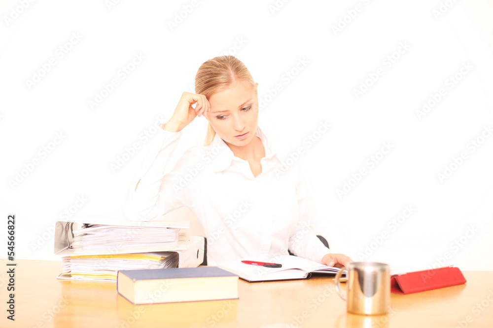 junge Studentin beim lernen junge Studentin beim lernen