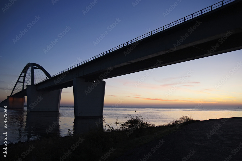 Brücke über den Fehmarnsund - Vogelfluglinie, Deutschland Brücke über den Fehmarnsund - Vogelfluglinie, Deutschland