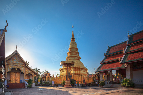 Wat phra that hariphunchai was a measure of the Lamphun,Thailand © tortoon