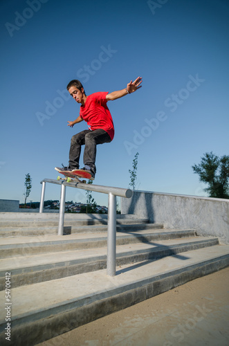 Skateboarder on a grind © homydesign