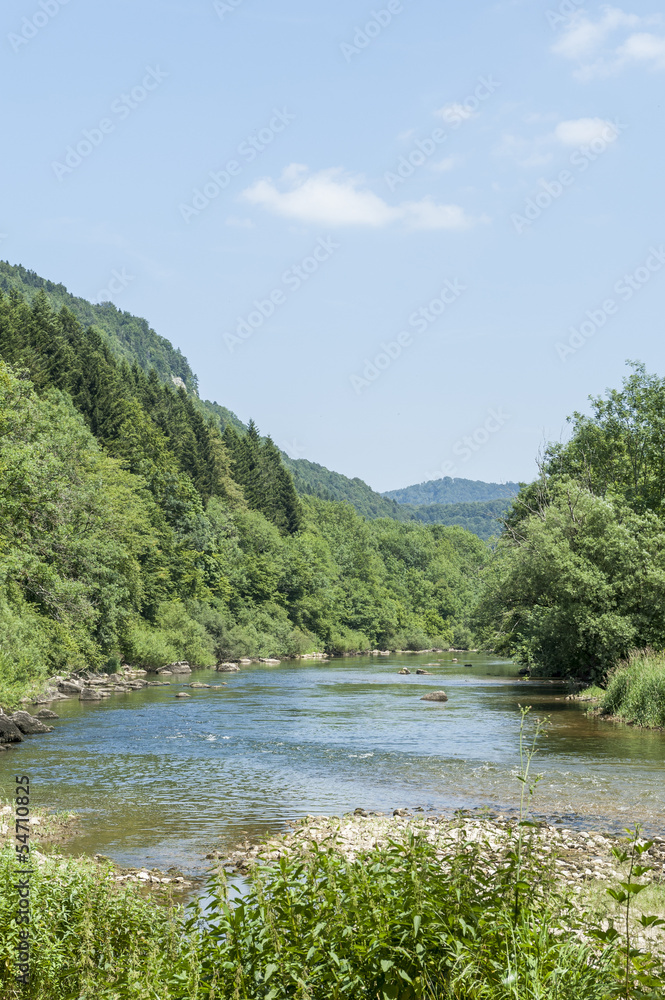 Flusslauf Doubs, zwischen Saint Ursanne und Soubey, Jura Flusslauf Doubs, zwischen Saint Ursanne und Soubey, Jura
