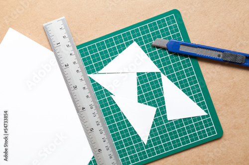 cutting mat , working on cutting mat
