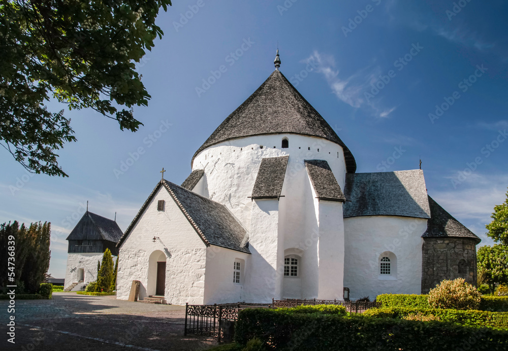 Die Kirche Osterlars Kirke auf Bornholm