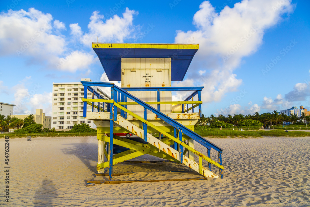 wooden bay watch huts in Art deco style wooden bay watch huts in Art deco style