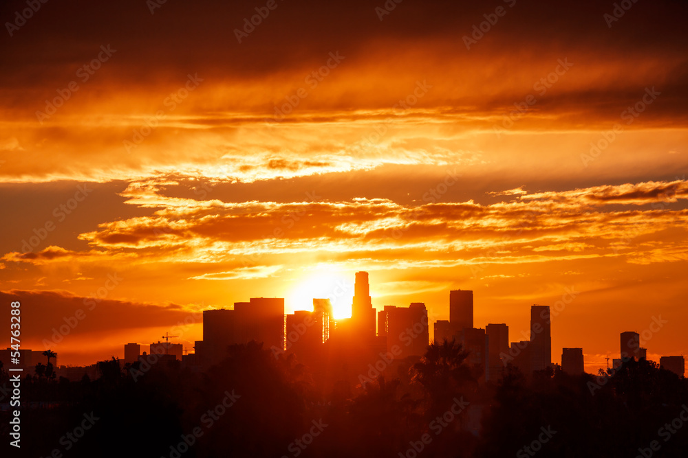 Naklejka premium Panoramę miasta Los Angeles, wschód słońca