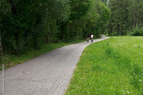 Wallpaper Mural tratto della pista ciclabile San Candido - Lienz (Val Pusteria) Torontodigital.ca