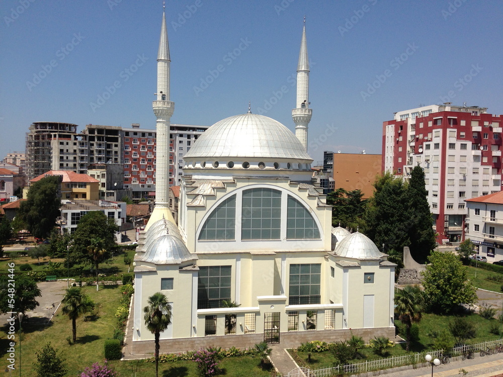 Fototapeta premium Shkodër, Ebu Beker Mosque (Albania)