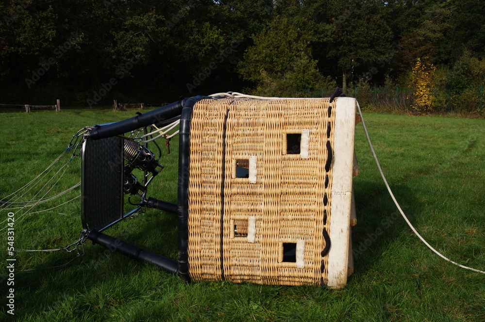 Naklejka premium nacelle de montgolfière